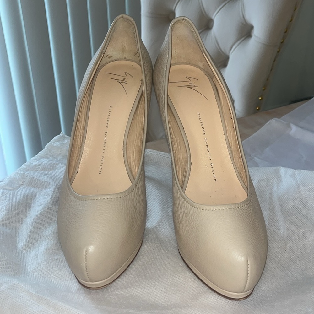 Giuseppe Zanotti Beige Cream Leather High Heels